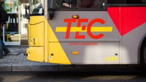 Aucun bus ne roule ce vendredi dans la région du Centre et de Mons, les dépôts de La Louvière et Houdeng en grève tout le week-end
