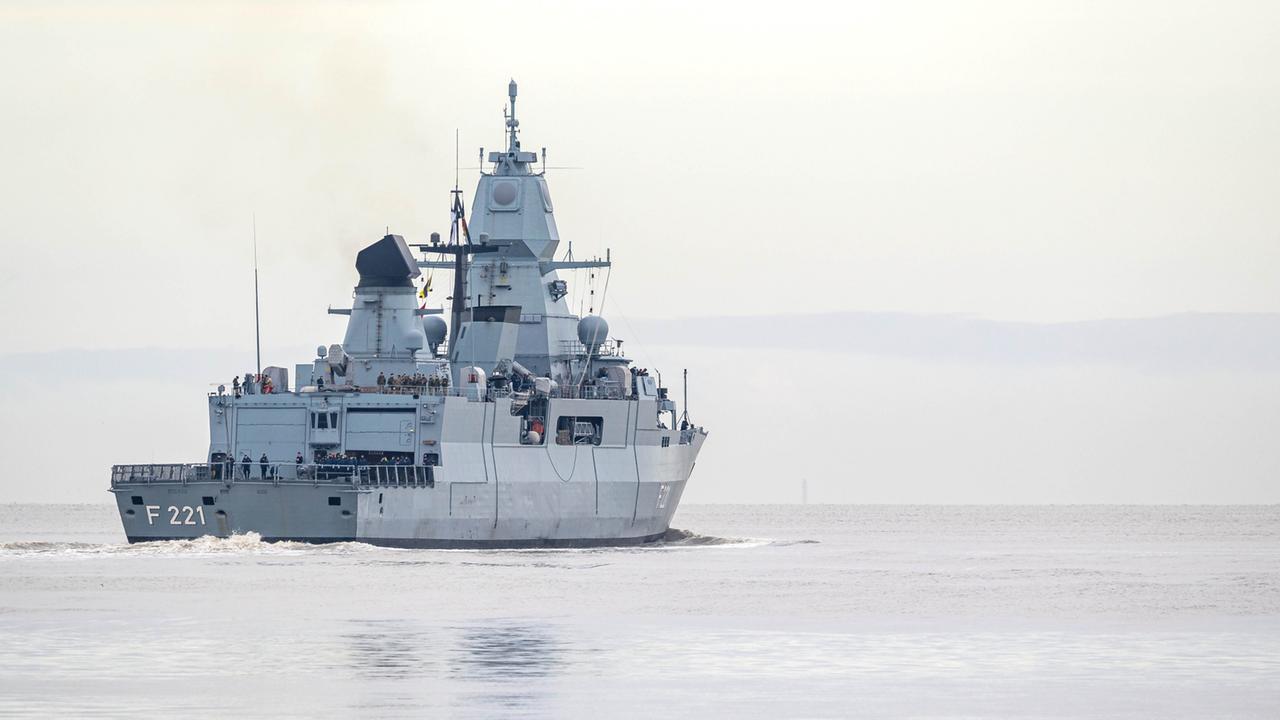 Fregatte "Hessen" wehrt ersten Huthi-Angriff im Roten Meer ab