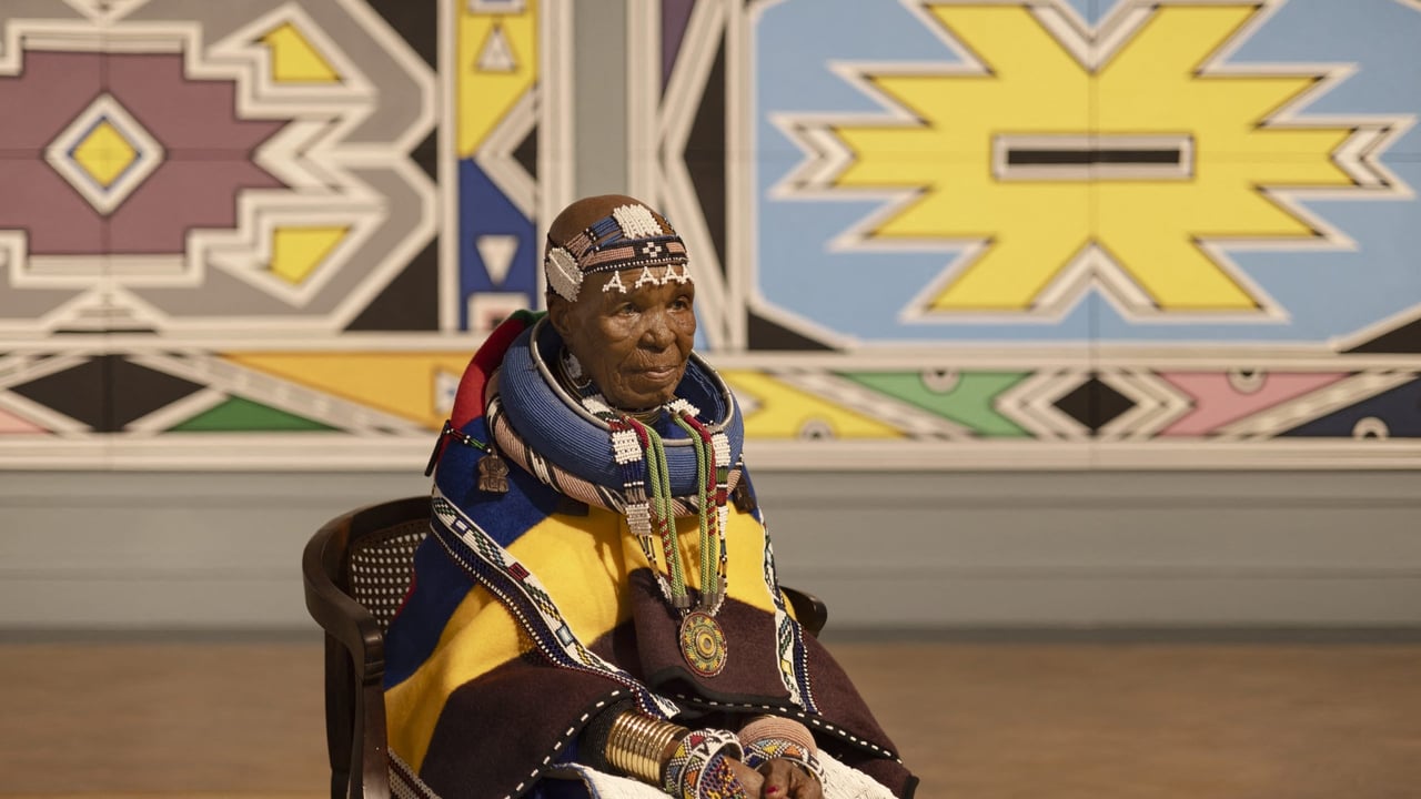 « L’art ndébélé est en moi » : Esther Mahlangu en majesté au Cap - Jeune Afrique.com