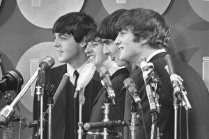 Les Beatles auront droit à quatre biopics, tous réalisés par Sam Mendes