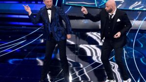 Travolta, danse des canards et manif agricole… Pourquoi l’Italie passe une semaine devant le Festival de Sanremo
