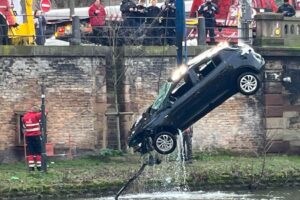 Une voiture tombe dans l'eau, deux morts à Strasbourg, les caméras de vidéosurveillance passées au crible