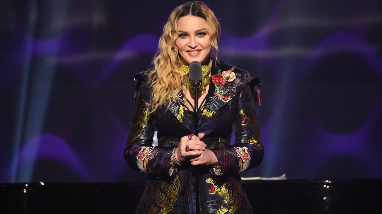 "C'était assez effrayant": Madonna raconte son "expérience de mort imminente" lors de son hospitalisation en juin