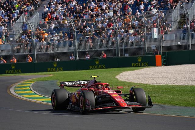 Doublé Ferrari à Melbourne, avec la victoire de Carlos Sainz devant Charles Leclerc