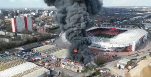 Duel Southampton uitgesteld door flinke brand bij stadion