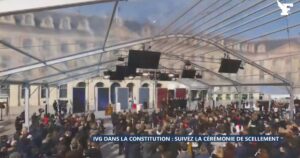 La bise d’Emmanuel Macron esquivée par Catherine Ringer : «je ne suis pas son pote», explique la chanteuse