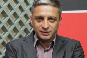 Le journaliste Jean-François Achilli est suspendu de l’antenne de Franceinfo « à titre conservatoire »
