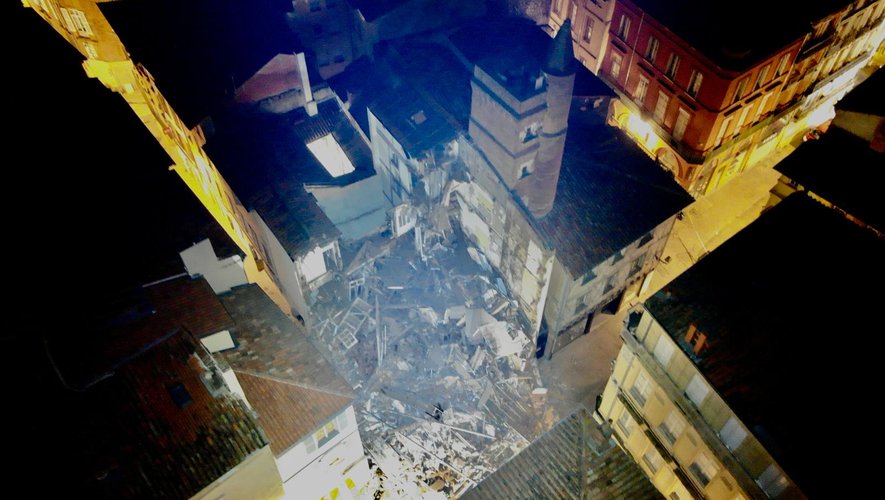 Toulouse : l'immeuble fragilisé de la rue Saint-Rome s'effondre en pleine nuit, 26 personnes évacuées