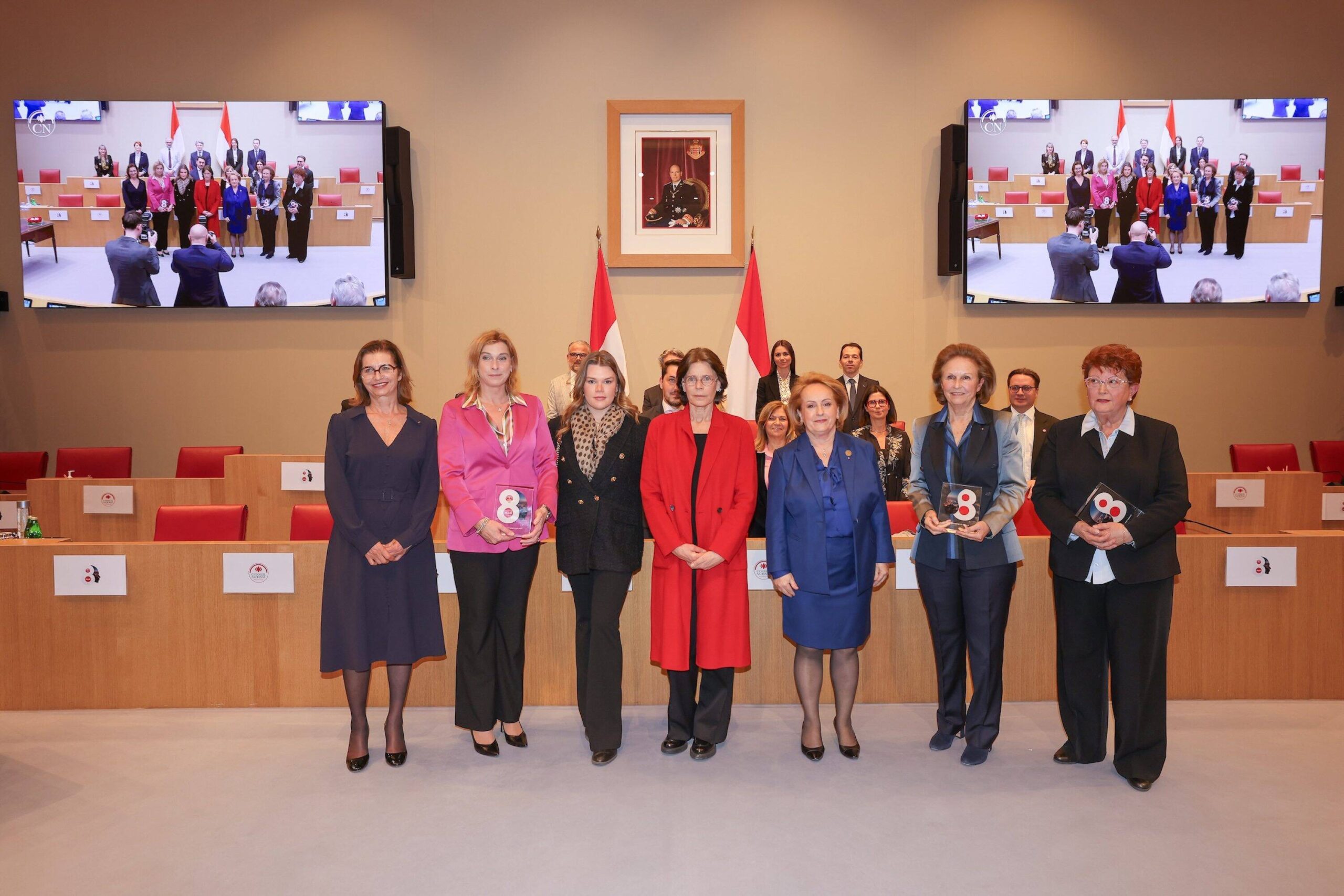Trois femmes inspirantes et d'engagement récompensées par le Conseil national et la princesse Stéphanie