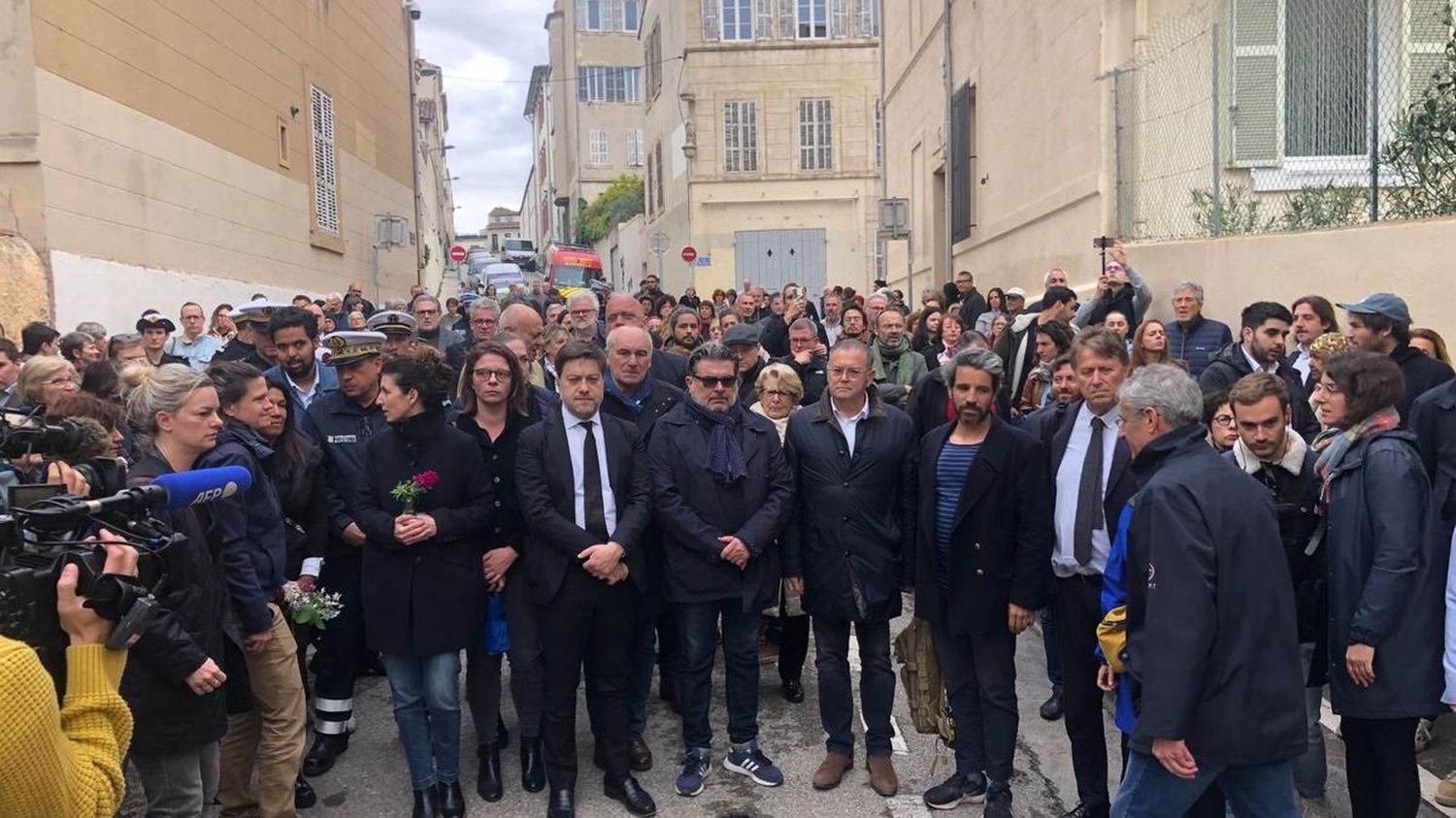 Immeubles effondrés à Marseille : un an après, une centaine de personnes réunies rue du Tivoli pour un hommage