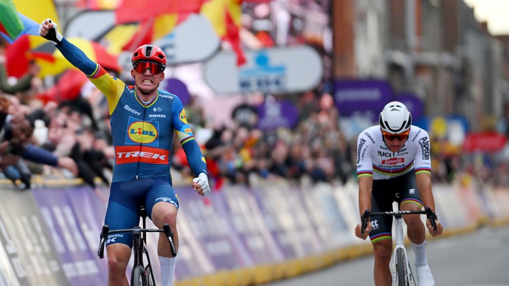 Pedersen verslaat Van der Poel in wielerklassieker Gent-Wevelgem na sprint-à-deux
