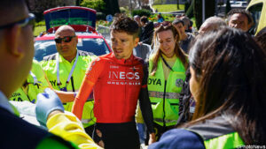 Ronde van het Baskenland eindigt voor Tom Pidcock al tijdens verkenning van tijdrit