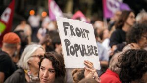 Manifestation à Nimes pour soutenir le Nouveau Front populaire, le 11 juin 2024