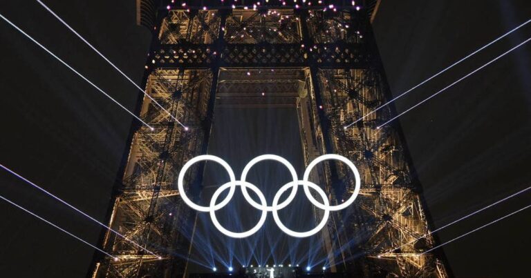 Cérémonie douverture mystérieuse des Jeux olympiques de 2024 à Olympia  Moments émouvants en direct TV et streaming