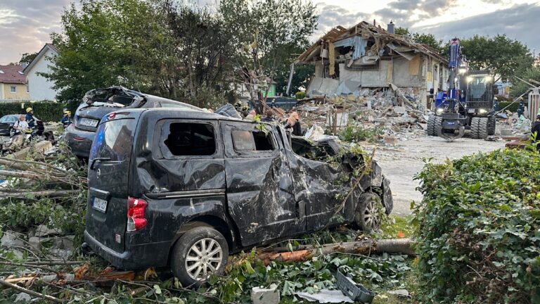 Explosion in Maison à Memmingen Corps découvert sous les décombres